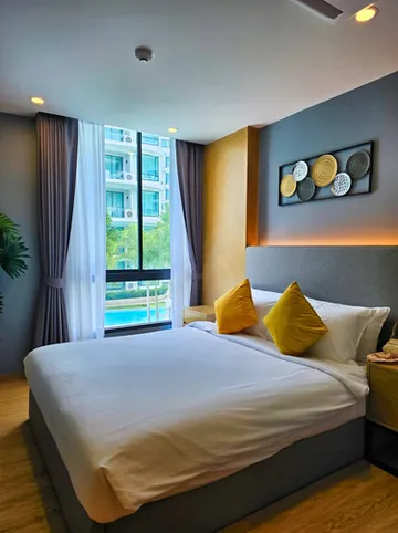 รูปภาพของ2 ห้องนอนใน  โรงแรม. หาดราไวย์.