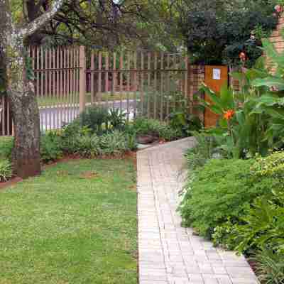 Ukarimu Guest House Hotel Exterior