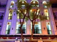 胡志明市可愛家庭民宿 平 Triệu 站附近的飯店
