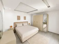 Luxury 2BR Apartment Private Jacuzzi 10mins From Airport - Huoneistot