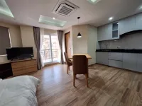 West Studio Flat 1, Lalitpur Inn - parcheggio