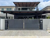 Botanica Parkland Melaka Landed with Private Pool for 16 Pax by BeeStay - ヴィラ