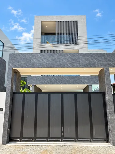 รูปภาพของJomtien Yacht Club 6-Bedroom Pool Villa