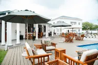 Serene Luxury Hotel
