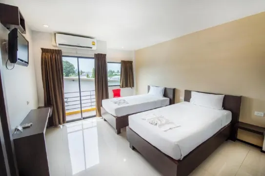 สตูดิโอ 3 ห้องนอน