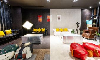 NINGCUI HOTEL-Tainan Railway Station