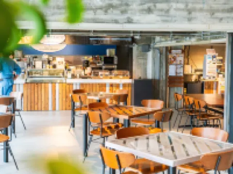 ［焼津］アパートメント（m²）｜ 6ベッドルーム／1バスルーム 焼津のホテル