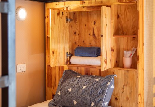 호안끼엠 호수 근처 하노이 센트럴 포드