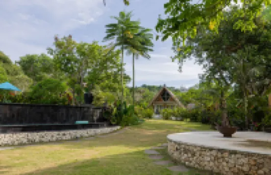 Ayvrtha Boutique Nature Resort Hotels near Padang Padang