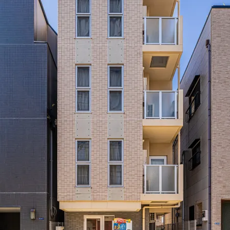 67 Apartment Hotel Asakusa Отели рядом с достопримечательностью «Многофункциональный зал Sumida Riverside»