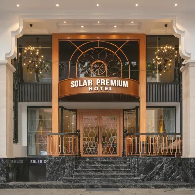 Solar Premium Hotel & Spa Hotels near Imperial Citadel