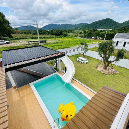 Pool & Play Pool ViIla Sriracha