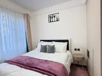 Cozy Kilimani 1 BR | Heated Pool | GYM |Fast Wi-Fi Hotels near Kilimani