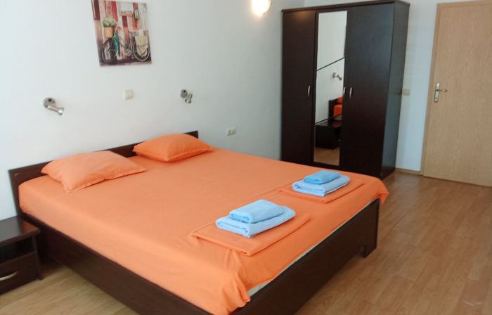 Julia Family Apartments