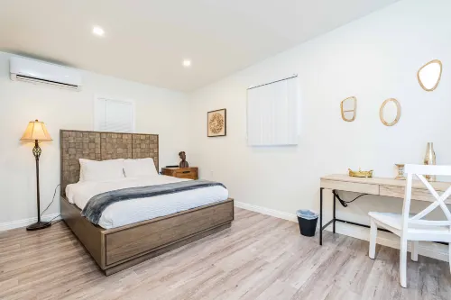 Chic Historic Route 66 Home - Ideal for Relaxation