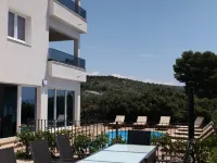 Villa PIA | Luxury Seaside Villa | Outdoor pool, BBQ, Parking & Terrace | GROUND FLOOR Hotels in Okrug Gornji