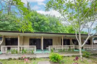 Hotel O Bale Gajog Near SDN 2 SEKAROH Hotels in East Lombok Regency