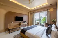 Saltstayz Premier - Sector 50 & Golf Course Ext Road - 4 ดาว
