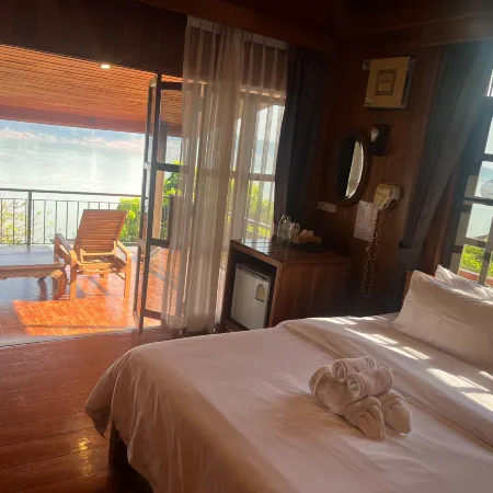 Baansupichaya Hotel