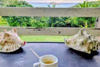 Habitation Pineau - Sea View Duplex with Private Hot Tub, Deshaies - 4星級