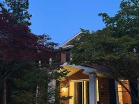 tofino villa Hotels near Earl Bales Double