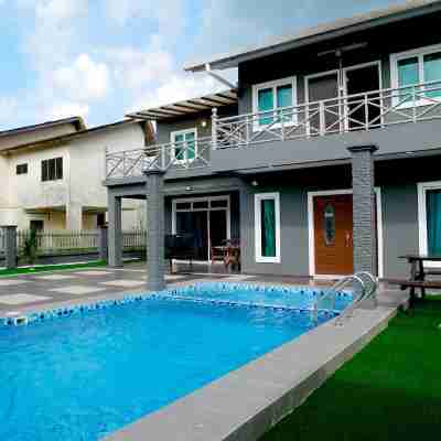 Amaya Villa PD by Secom for 22 paxs Others