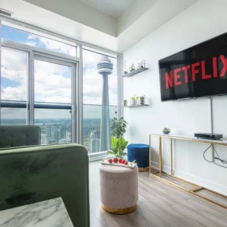 Beautiful Luxurious Modern Condo With Breathtaking Views