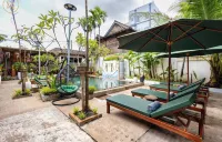 Green BOUTIQUE
