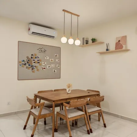 No 8 Homestay