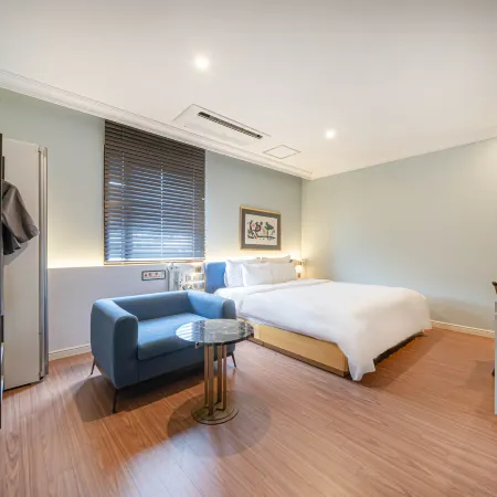BROWN-DOT HOTEL(Busan-jin Station) Отели рядом с достопримечательностью «Администрация района Дон»