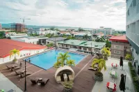 Subic Riviera Hotel & Residences ザ・フィリピン・エクステンション・プログラム・イン・オロンガポー大学周辺のホテル