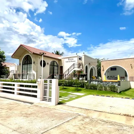 RiccoPoolvillaKhaoyai