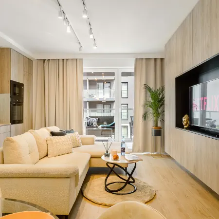 Lumina Superior 3-room apartment near Manufaktura