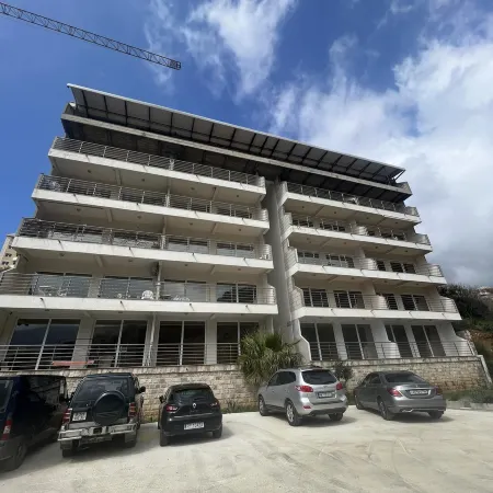 Monterus apartment with sea view