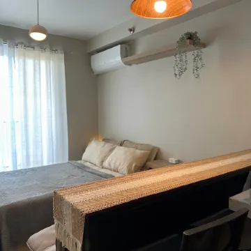 The Haus Pad | Cozy Studio