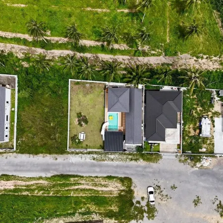Pool & Play Pool ViIla Sriracha