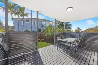 Luxury Coastal Living Masterpiece with Ocean Views - Villaer