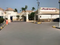 Move On Beach Resort Al Khobar - parking