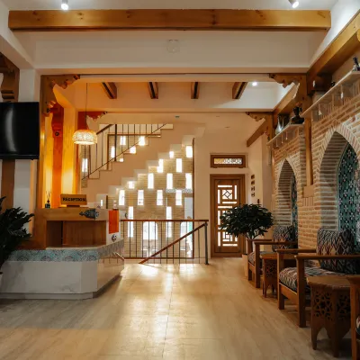 Makon Art Hotel 초르 미노르 주변 호텔