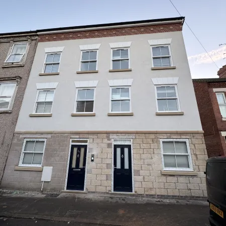 Old Silk Apartments - Luxury Studios, 1 & 2-Beds in Coventry City Centre by Covstays