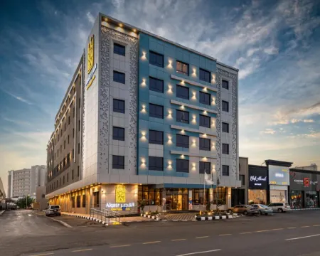 アル カスル ホテル スイーツ - コーニッシュ ジーザーンのホテル