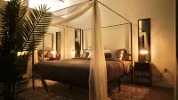 Chic New York Style 10 Minutes to SNA & Disneyland Hotels in Santa Ana