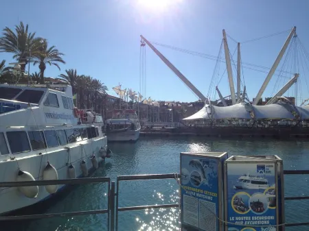 Rosa Homes the Red - Cozy 2 Bedrooms Genoa Historic Center, Aquarium