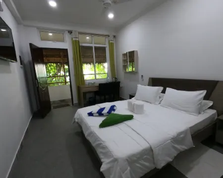 Dhangethi Inn Hotels in Dhangethi