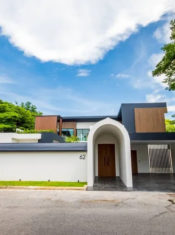 รูปภาพของลักซ์ชัวรี่ โซอี้ 6ห้องนอน 7 ห้องน้ำ บิ๊กไซส์ วิลล่า