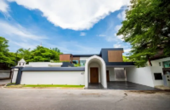 ลักซ์ชัวรี่ โซอี้ 6ห้องนอน 7 ห้องน้ำ บิ๊กไซส์ วิลล่า