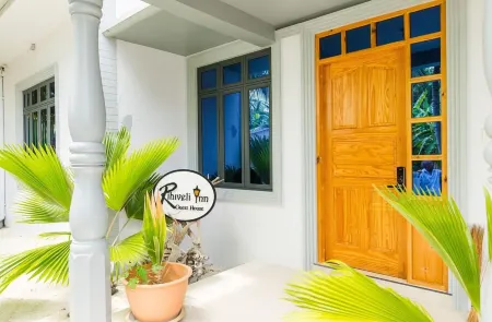 Rihiveli Inn Отели в г. Kinbidhoo