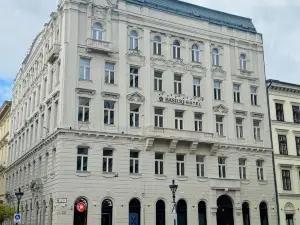 BasiliQ Hotel