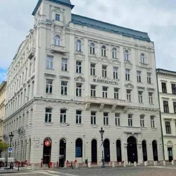 BasiliQ Hotel