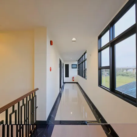 Maraya Residence Отели рядом с достопримечательностью «Торговый центр Central Plaza WestGate»